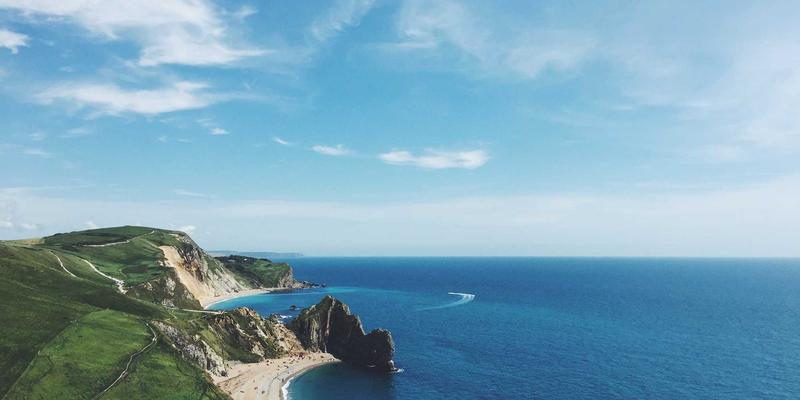 护肤品与彩妆的“风土”差异：中国佳美与法国博若莱佳美化妆品原料风味对比研究